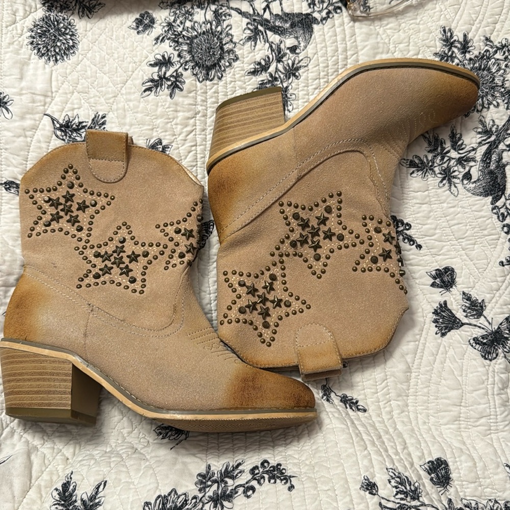 Studded boots size 6